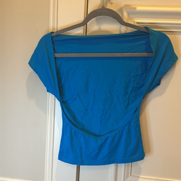 Shein Women’s Backless Blue Short Sleeve Top S - Picture 4 of 6